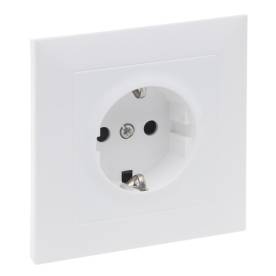 Suno 2P+F csatlakozóaljzat kerettel (rugós), biztonsági zsaluval, komplett, fehé