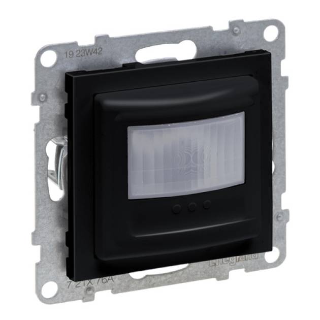 Suno mozgásérzékelős (PIR) kapcsoló, 2-150 W (LED max. 100 W) beépített nyomóval 