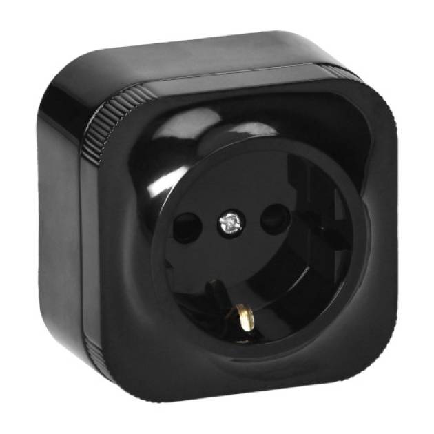 TODO IP20 falon kívüli 2P+F csatlakozóaljzat, 16 A, fekete 