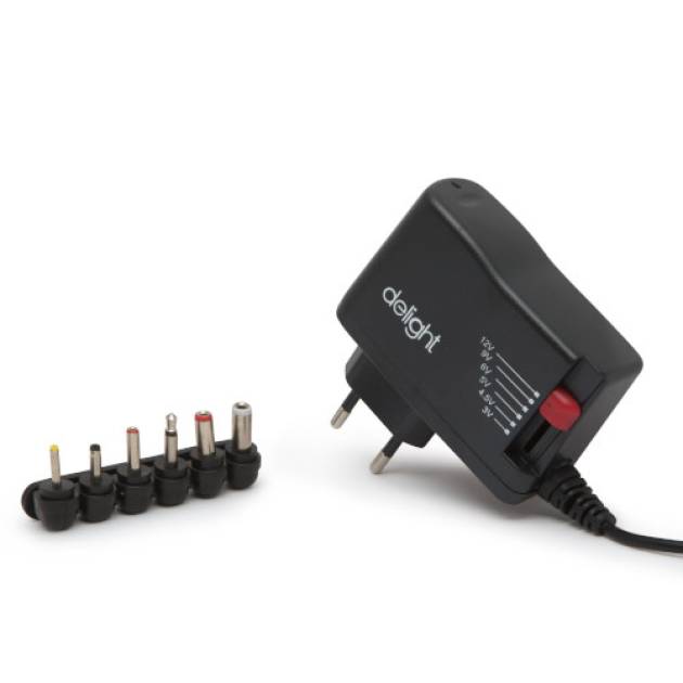 Univerzális adapter 3-12V 1,5A 18W (6db DC dugó) 