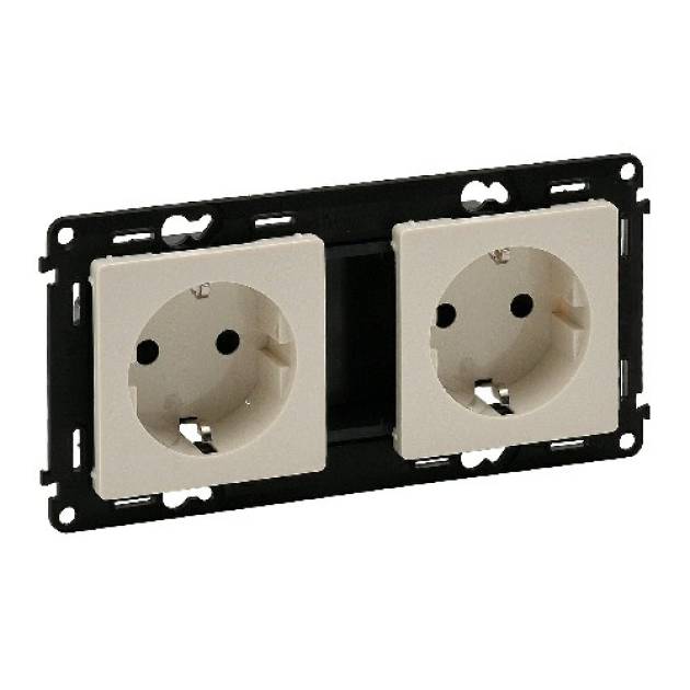 Valena Life 2x2P+F sínezett csatlakozóaljzat biztonsági zsaluval, rugós vezetékb 